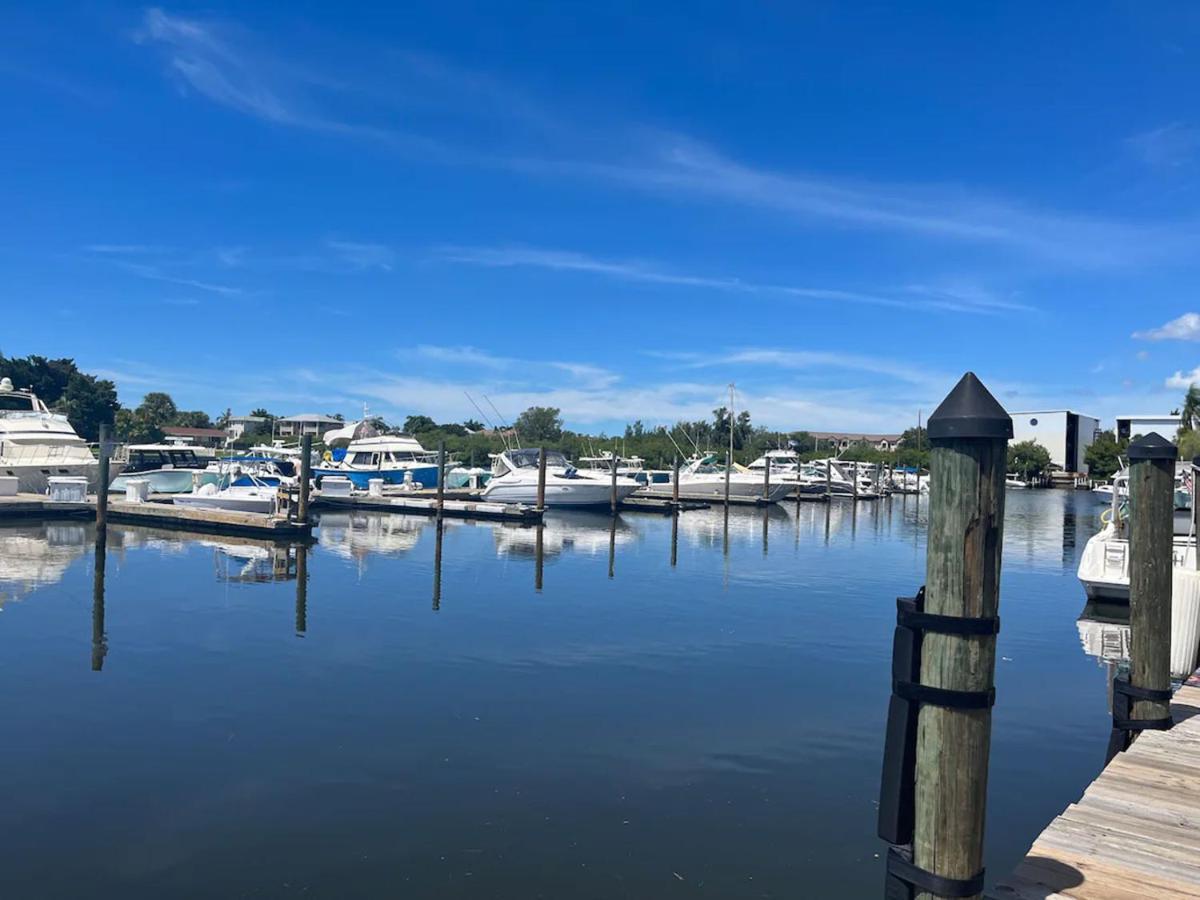 Marina Vibes - Sarasota Hotel Exterior photo