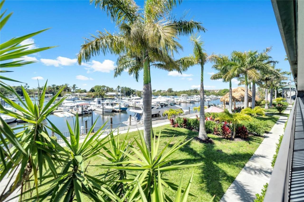 Marina Vibes - Sarasota Hotel Exterior photo
