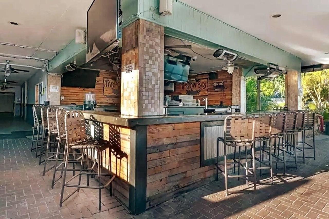 Marina Vibes - Sarasota Hotel Exterior photo
