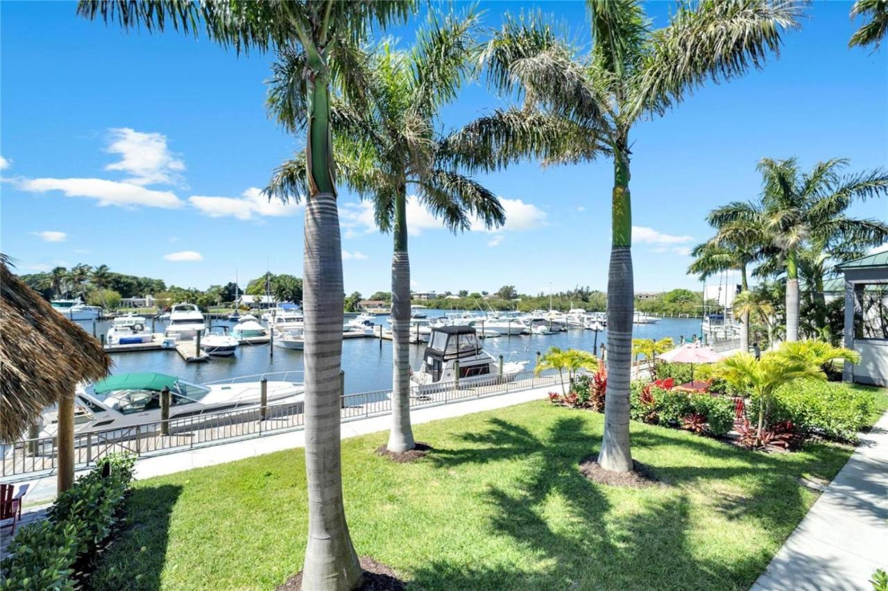 Marina Vibes - Sarasota Hotel Exterior photo