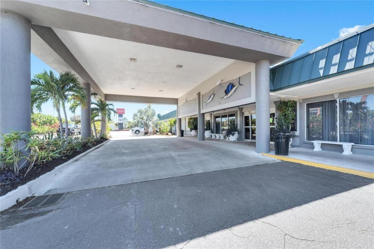 Marina Vibes - Sarasota Hotel Exterior photo